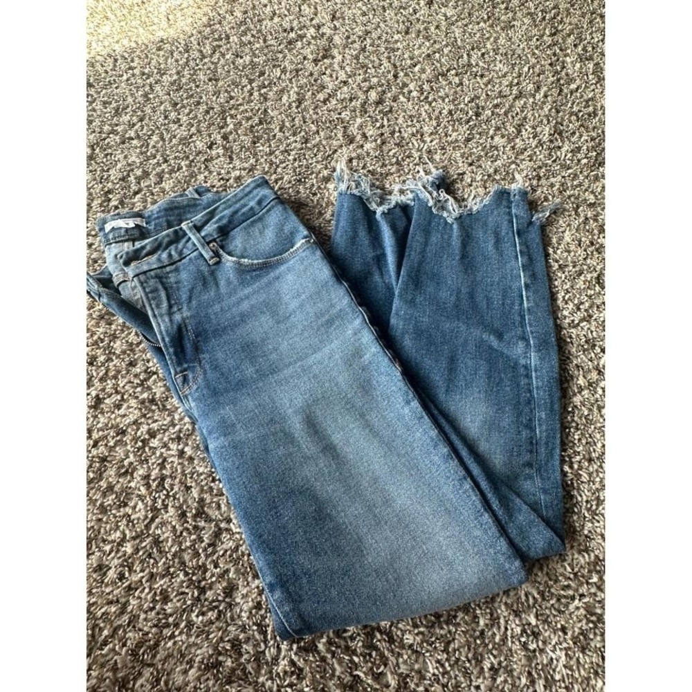 Good American Mid Wash Denim Jeans Distressed Frayed Hem Casual Everyday Wear